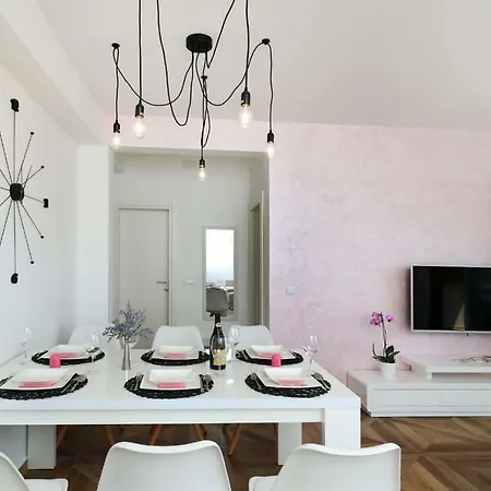 Apartment Redstone Luxury *