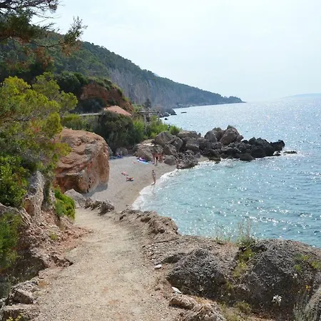 Redstone Luxury * Sveta Nedelja (Hvar)