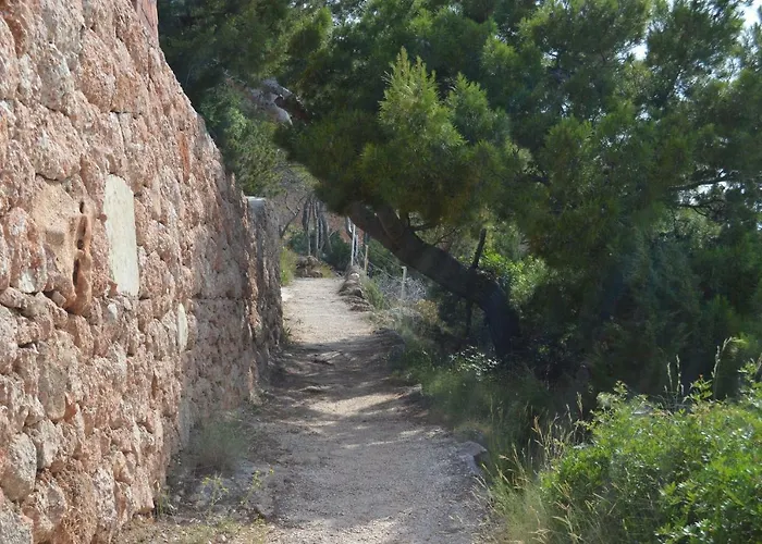 Redstone Luxury Sveta Nedelja